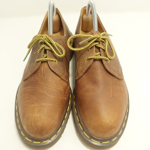 dr martens 3 eye brown